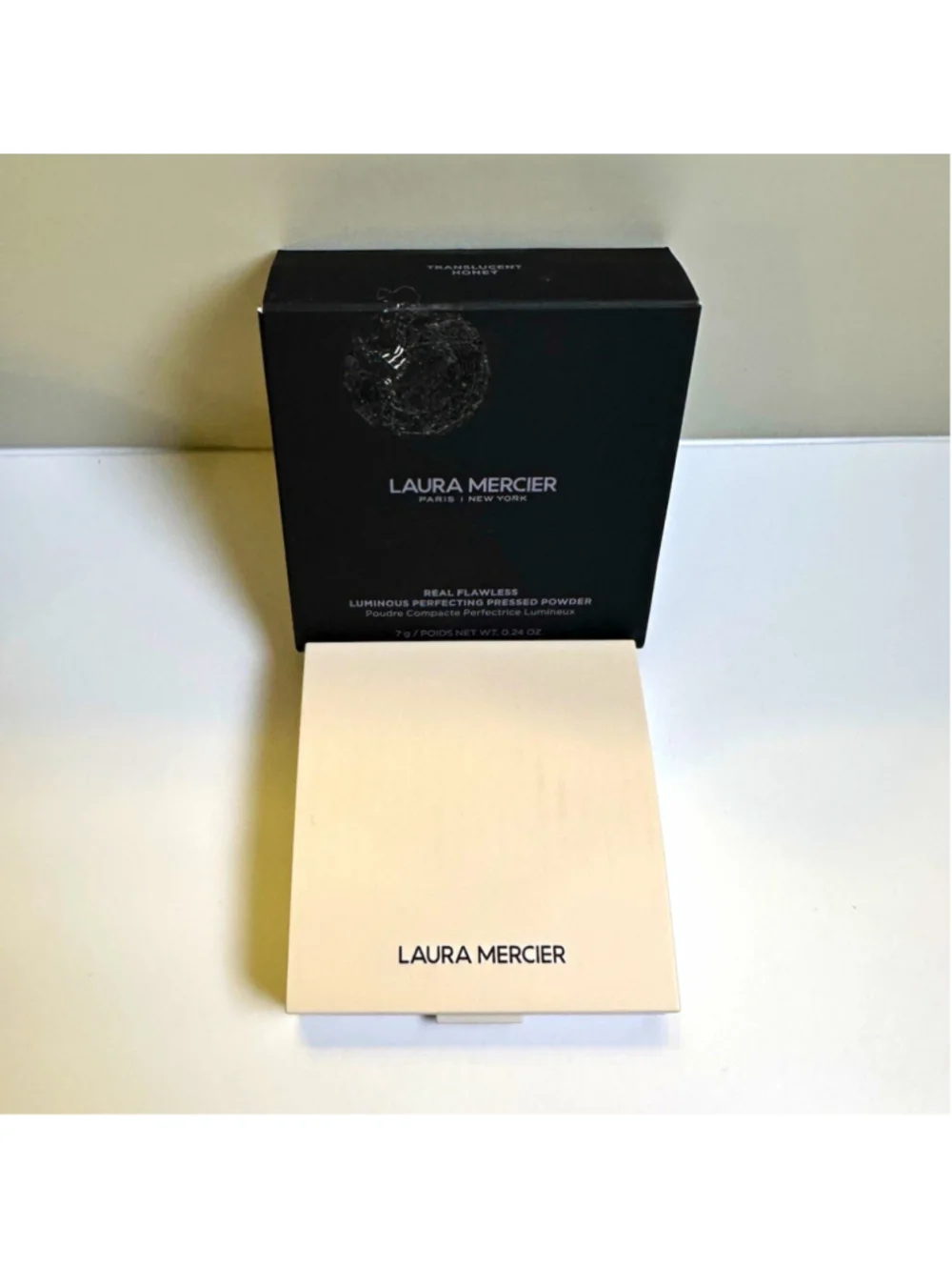 Laura Mercier Real Flawless Luminous Perfecting Pressed Powder Translucent Honey